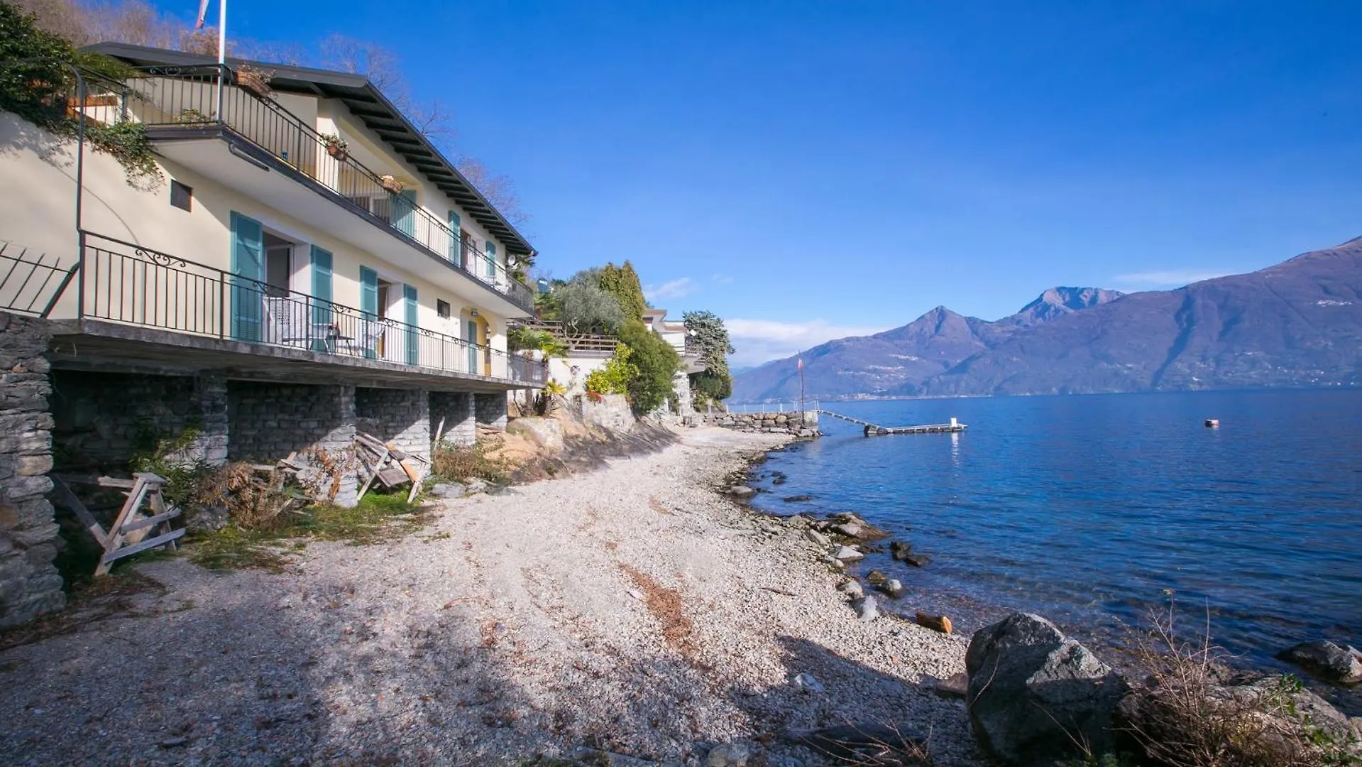 Villa Al Lago San Siro